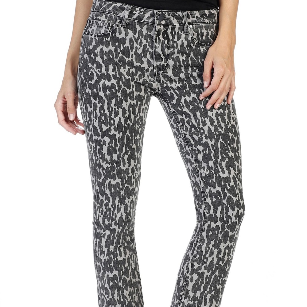 Rosie HW X Paige Denim Leopard Gray Jeans Size 30
